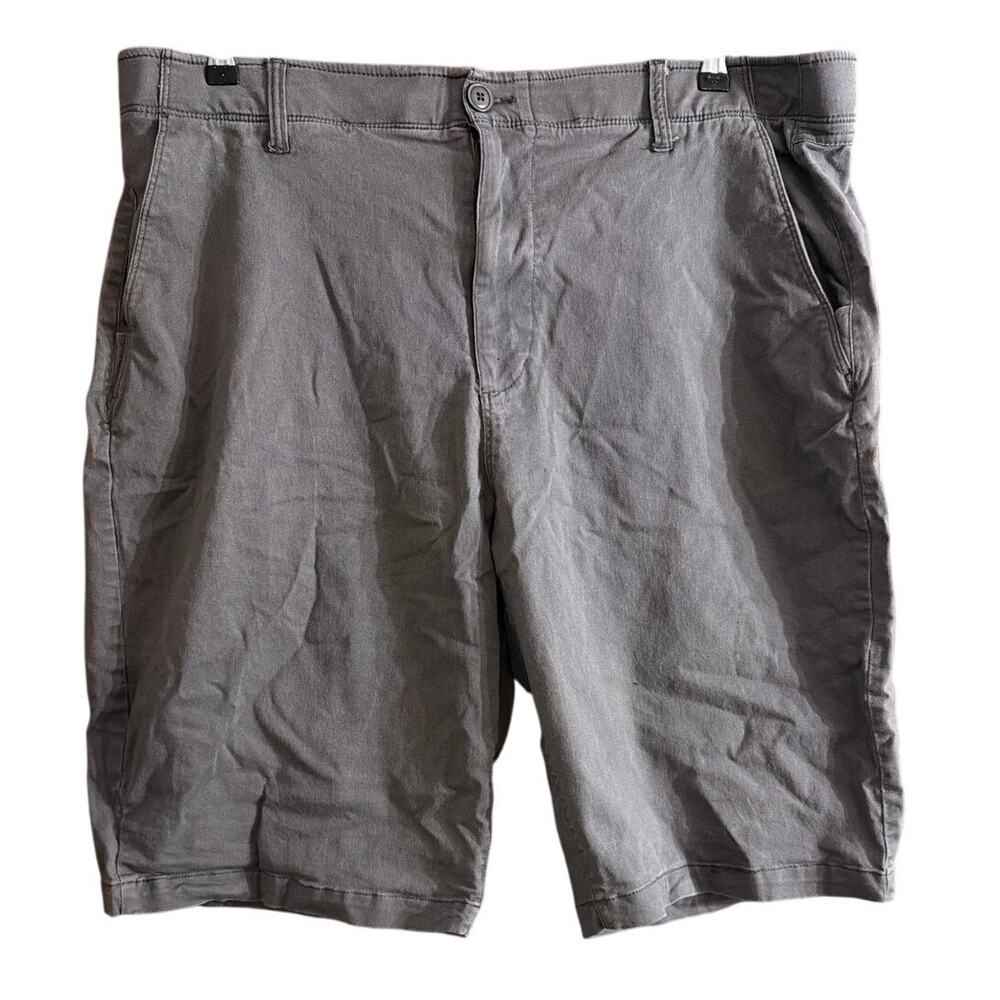 LAZER/CO Men's Gray Chino Shorts Flex Waistband 12" Inseam Size 44 Big & Tall